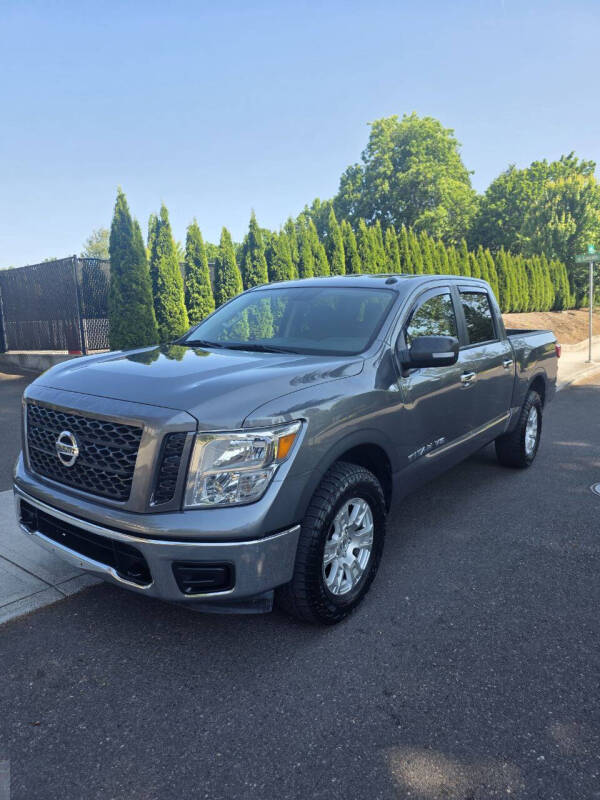 2019 Nissan Titan SV