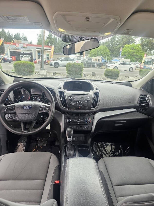 2017 Ford Escape S