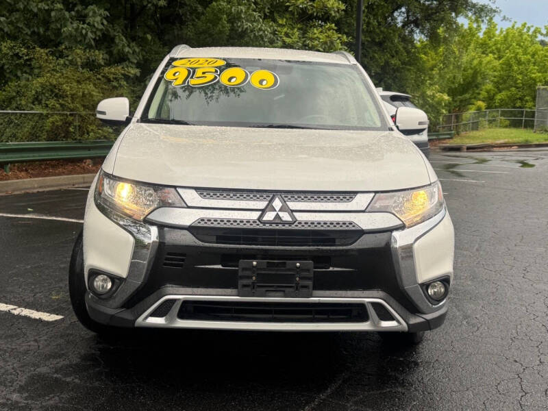 2020 Mitsubishi Outlander SE