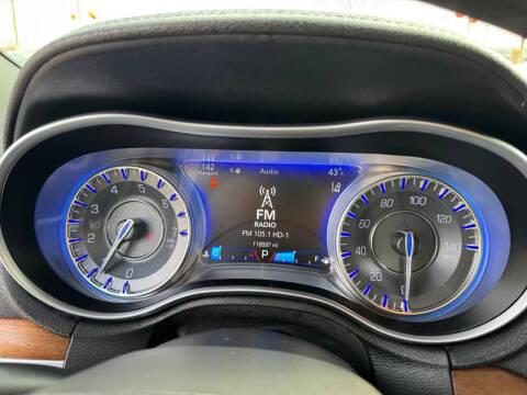 2017 Chrysler 300 C Platinum