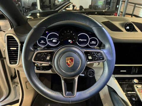 2023 Porsche Cayenne