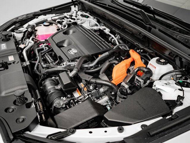 2026 Lexus NX 450h+ Luxury