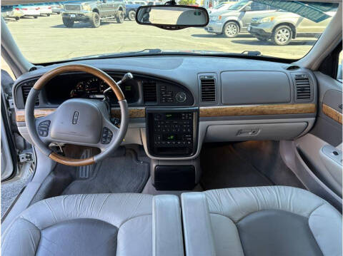 2000 Lincoln Continental