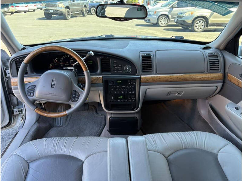 2000 Lincoln Continental