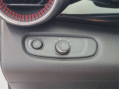 2024 Chevrolet Trax RS