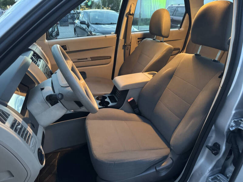 2011 Ford Escape XLS