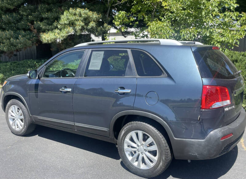 2011 Kia Sorento LX
