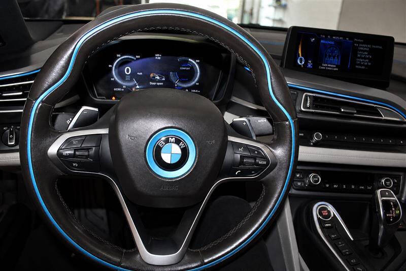 2015 BMW i8