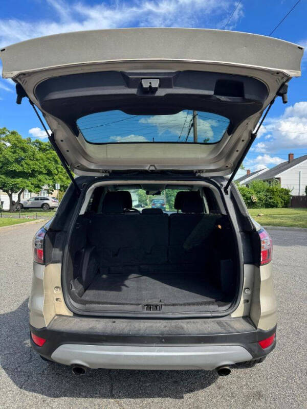 2017 Ford Escape SE - Photo 8