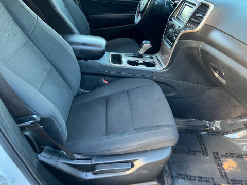 2017 Jeep Grand Cherokee Laredo