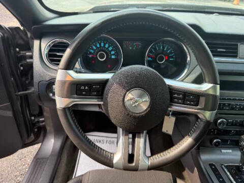 2014 Ford Mustang V6