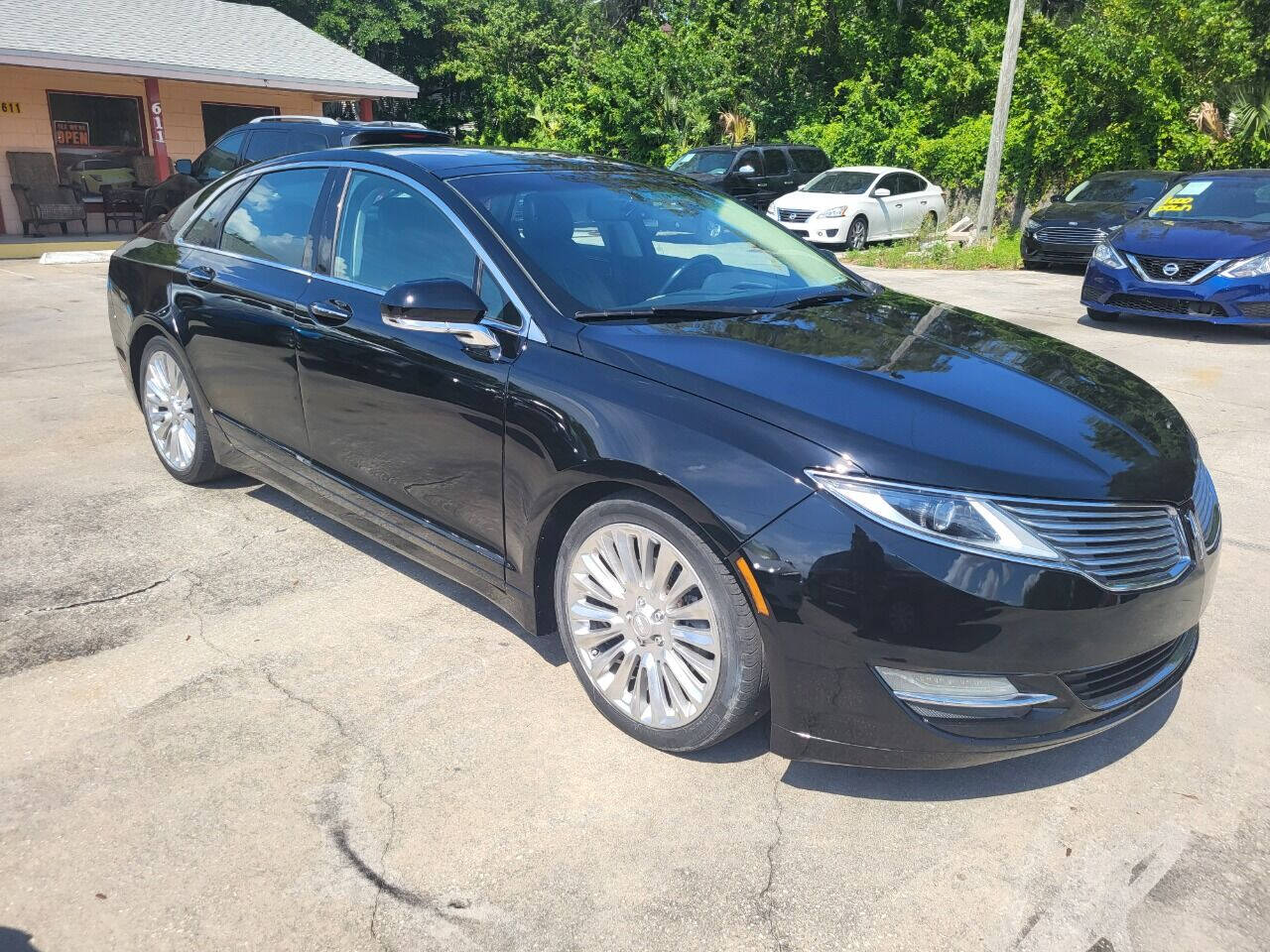 2016 Lincoln MKZ for sale at FAMILY AUTO BROKERS in Longwood, FL