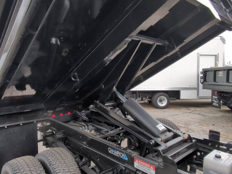 2025 Ford F-350 Super Duty XL