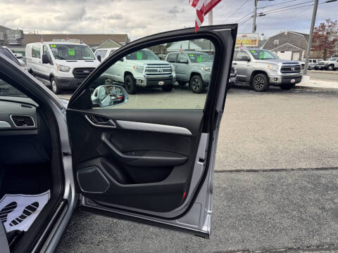 2016 Audi Q3 2.0T quattro Prestige