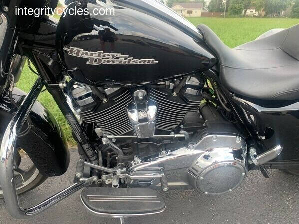 2017 Harley-Davidson Street Glide Special