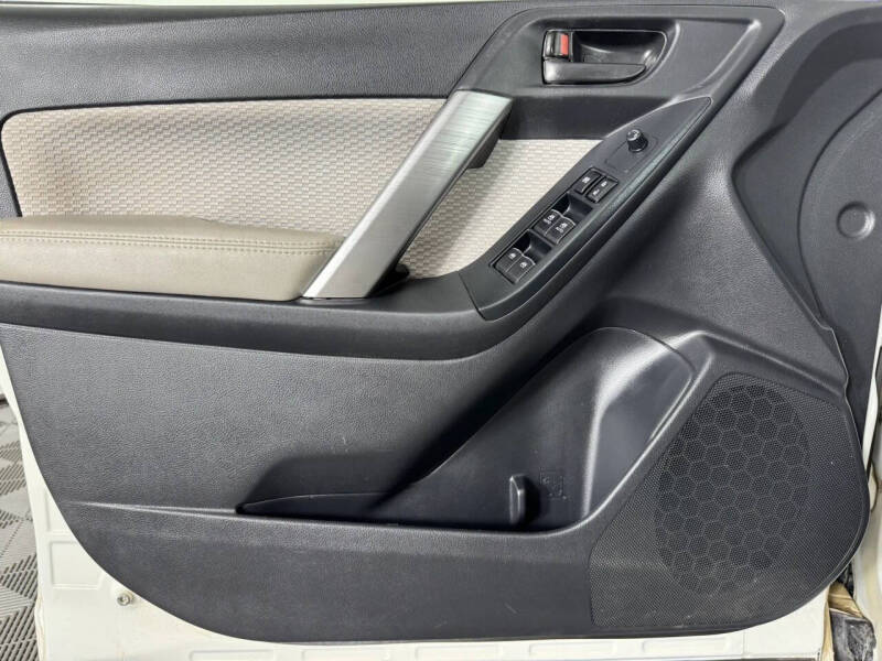 2017 Subaru Forester 2.5i