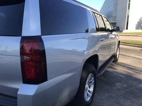 2019 Chevrolet Suburban LT