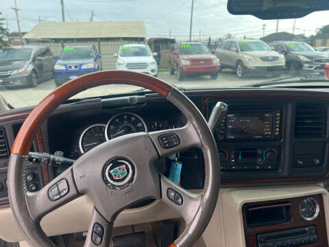 2004 Cadillac Escalade