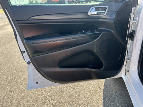 2019 Jeep Grand Cherokee Laredo