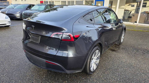 2024 Tesla Model Y Long Range