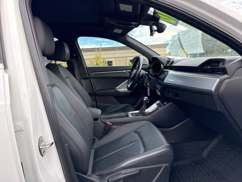 2019 Audi Q3 quattro Premium 45 TFSI