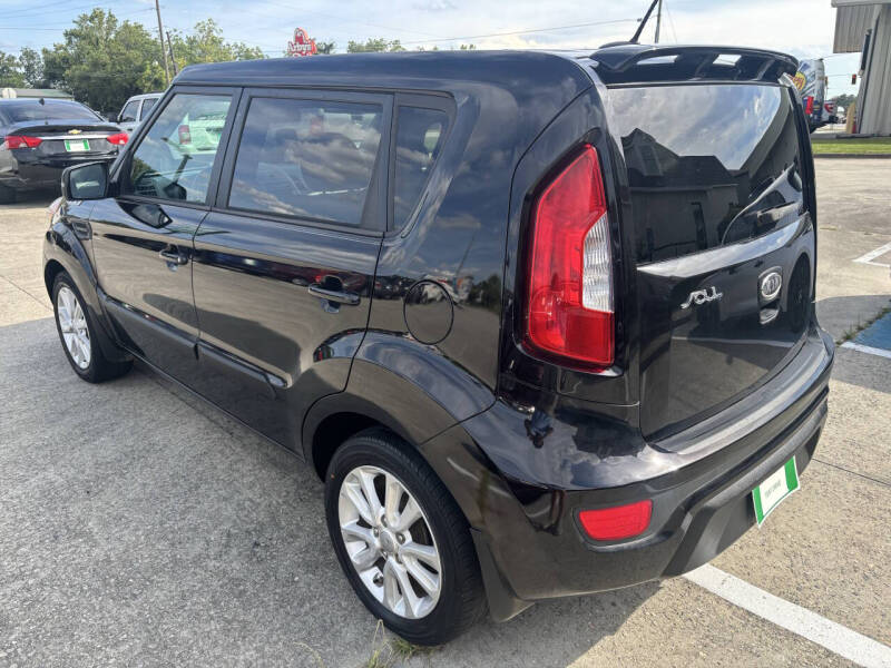 2012 Kia Soul +