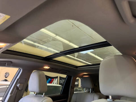 2016 Toyota Highlander Limited Platinum