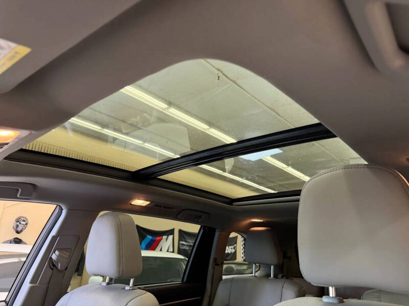 2016 Toyota Highlander Limited Platinum