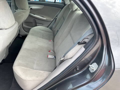 2012 Toyota Corolla LE