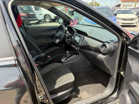 2020 Nissan Kicks S