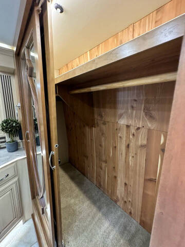 2017 Entegra Anthem 44b 1.5 Bath, 450hp Dies