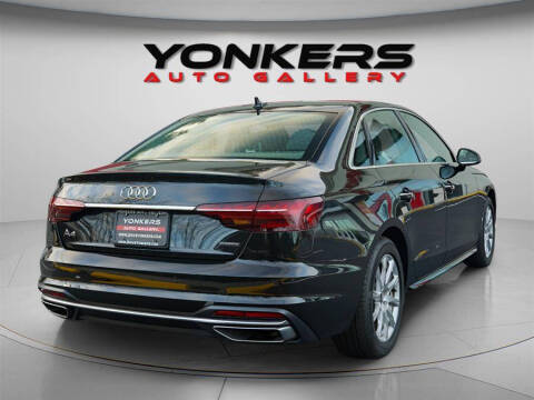 2022 Audi A4 quattro Premium 40 TFSI