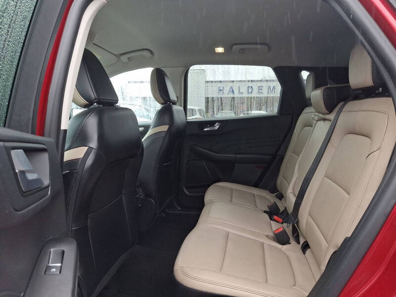 2021 Ford Escape SEL