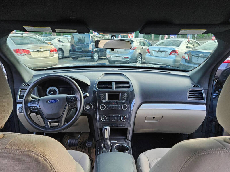 2018 Ford Explorer