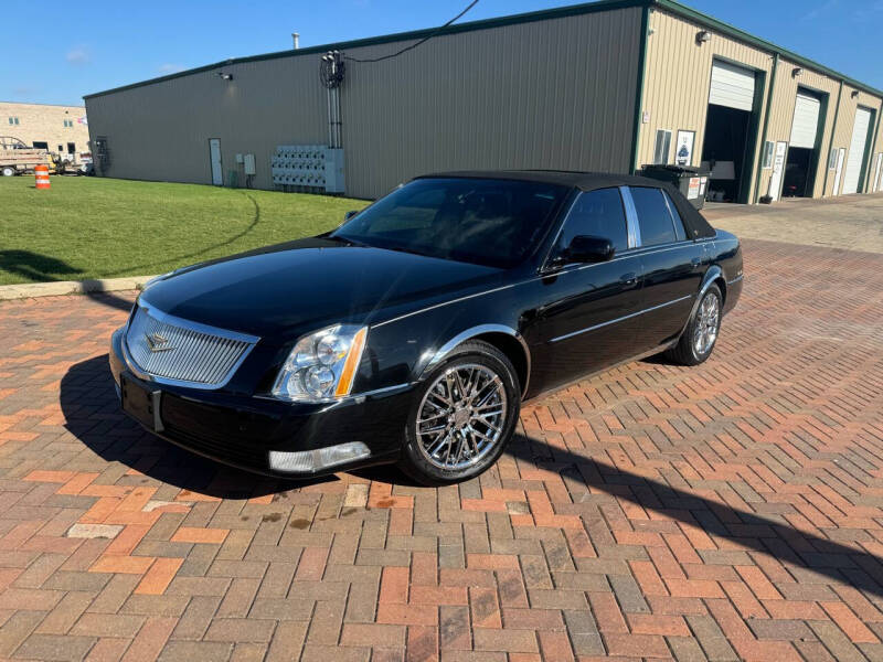 2006 Cadillac DTS for sale at Titan Motors LLC in Plainfield IL