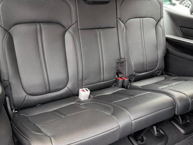 2024 Jeep Wagoneer Carbide