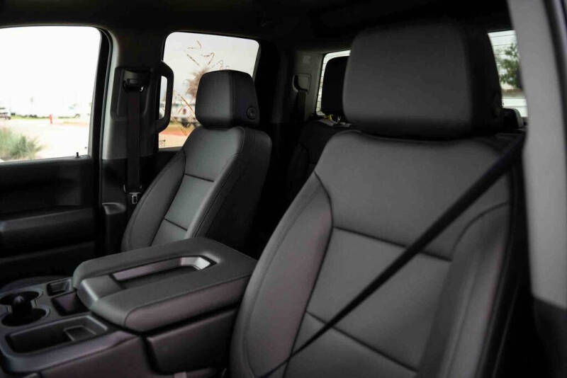 2025 GMC Sierra 2500HD Pro