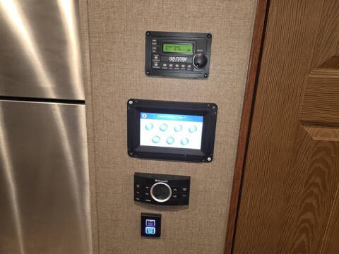 2017 Freightliner XCS Chassis