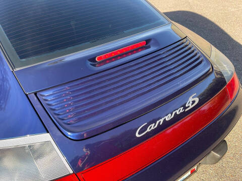 2004 Porsche 911 Carrera 4S