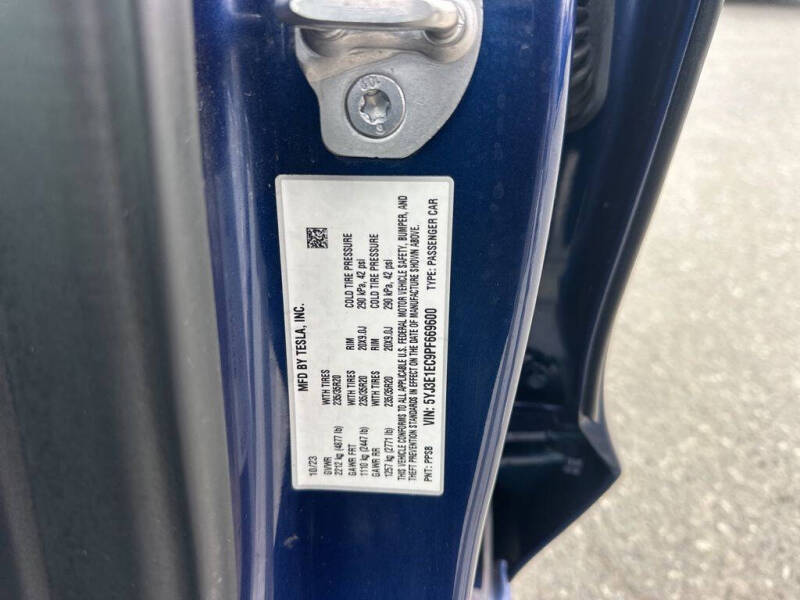 2023 Tesla Model 3 Performance