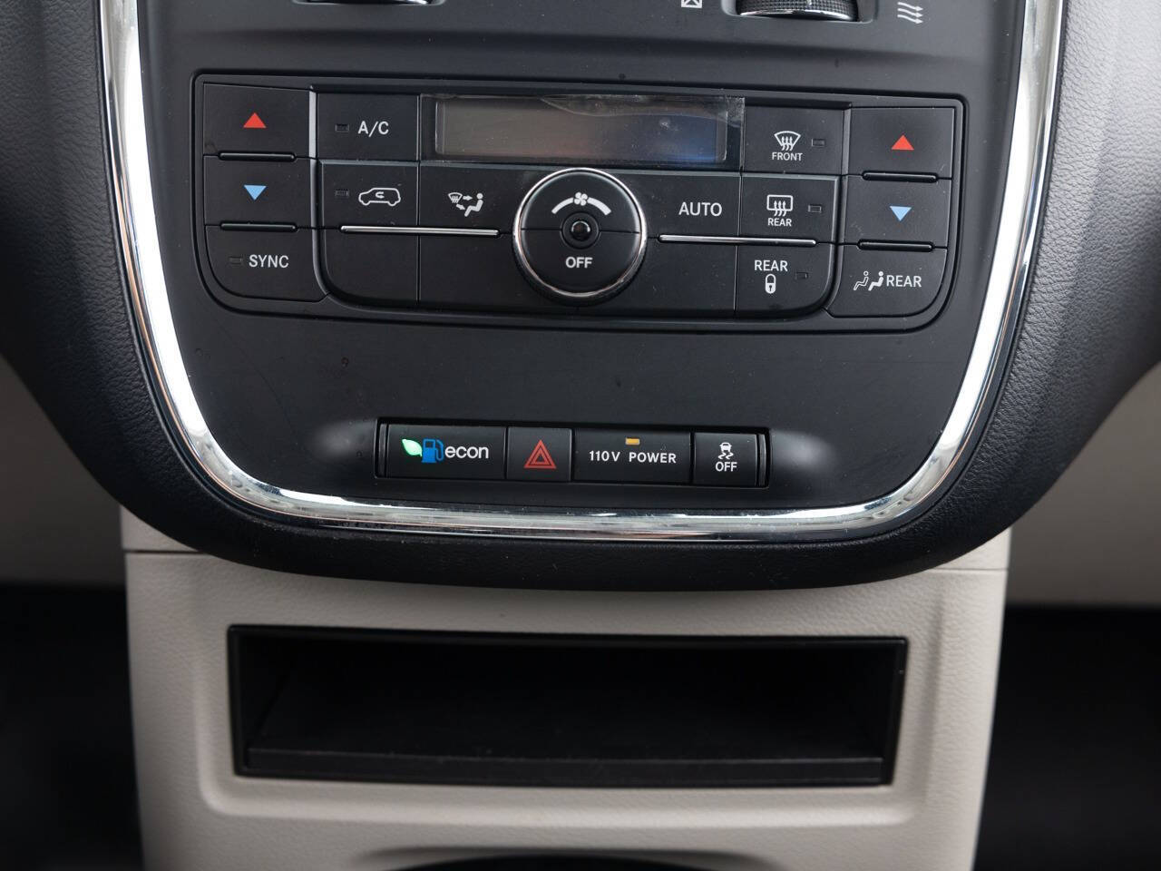 Used Car 2011 Chrysler Town And Country  Touring 4dr Mini Van For Sale Under $10,000 In Coal City, Illinois