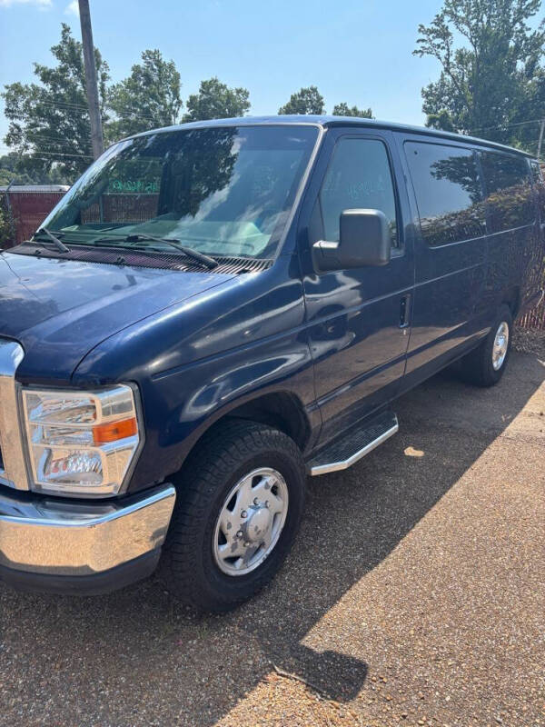 2012 Ford E-Series E-350 SD XLT