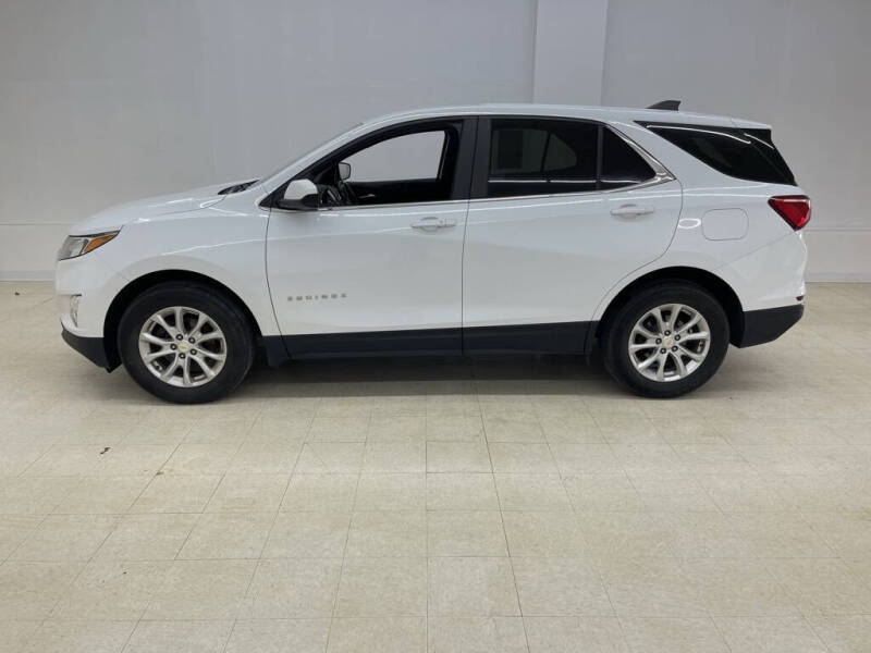 Used 2021 Chevrolet Equinox LT with VIN 2GNAXJEV1M6141383 for sale in Celina, OH