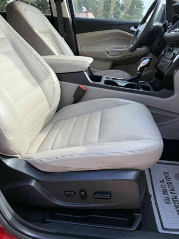 2019 Ford Escape Titanium