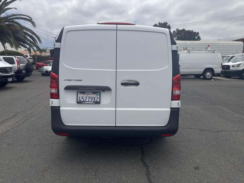 2020 Mercedes-Benz Metris