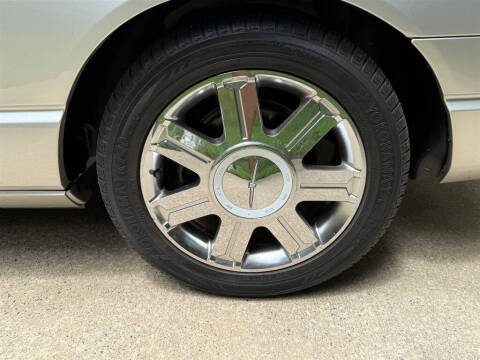 2005 Ford Thunderbird Deluxe
