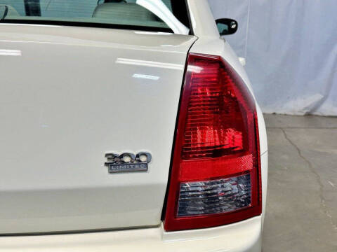 2005 Chrysler 300 Touring