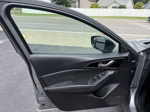2016 Mazda MAZDA3 i Grand Touring
