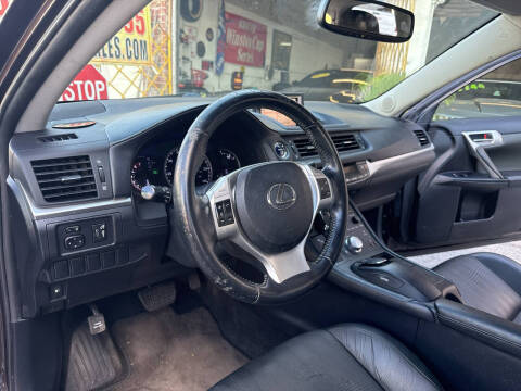 2013 Lexus CT 200h