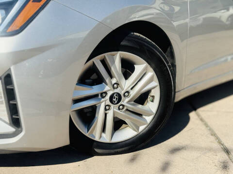 2020 Hyundai Elantra